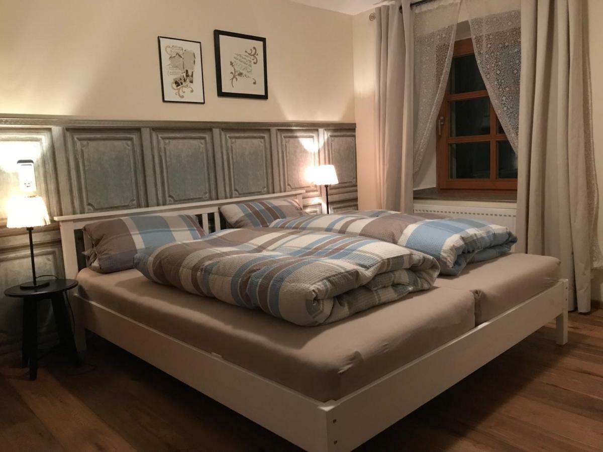 Gestuet Tiefenhof Apartamento Nittenau Exterior foto